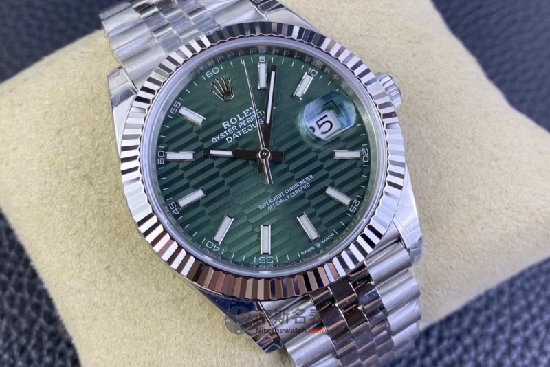 VS厂的复刻表做得怎样？值得购买吗？ | 奈斯探表