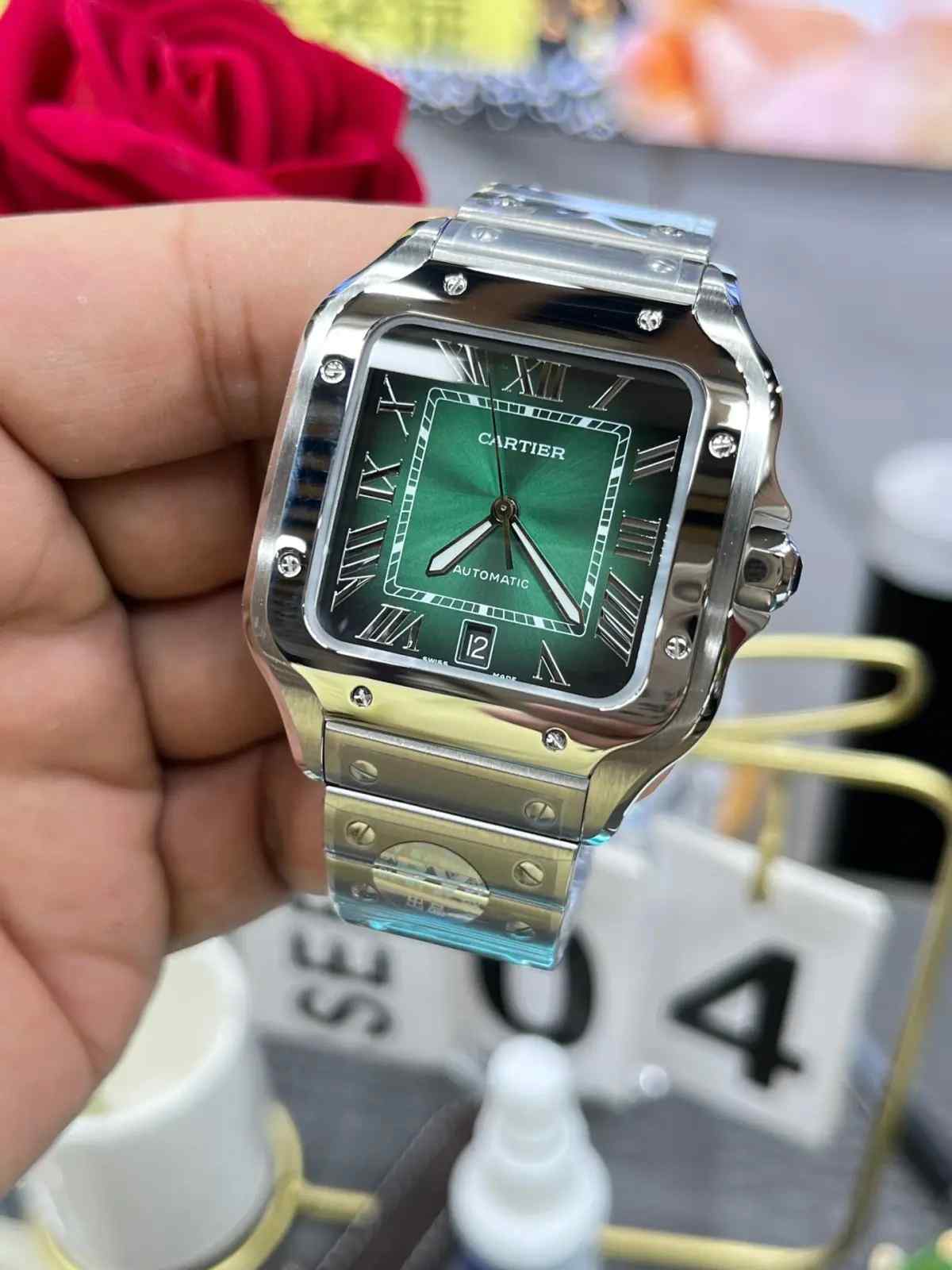 BV厂卡地亚山度士绿面WSSA0061仿真度怎么样？跟正品有差距吗？ | 奈斯探表