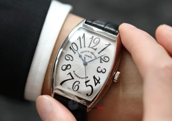 法穆兰手表表盘生锈？别担心，这几招让你轻松应对！ | 奈斯探表