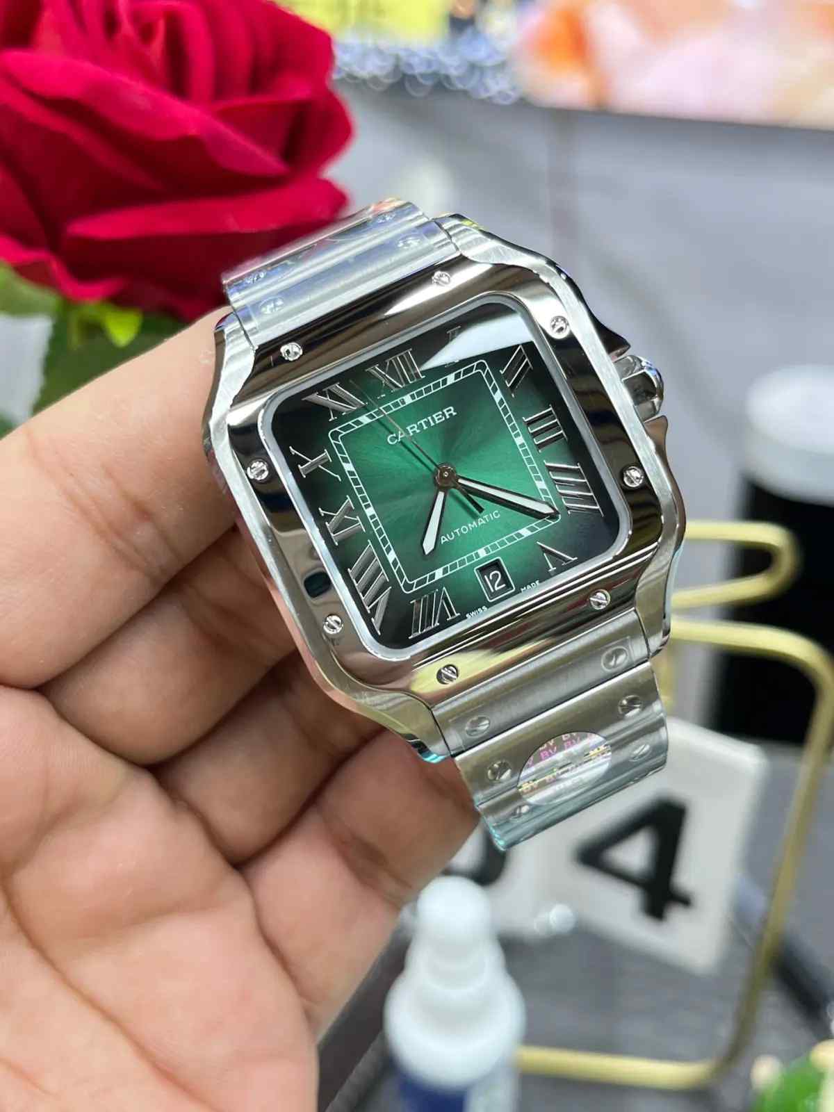 BV厂卡地亚山度士绿面WSSA0061仿真度怎么样？跟正品有差距吗？ | 奈斯探表