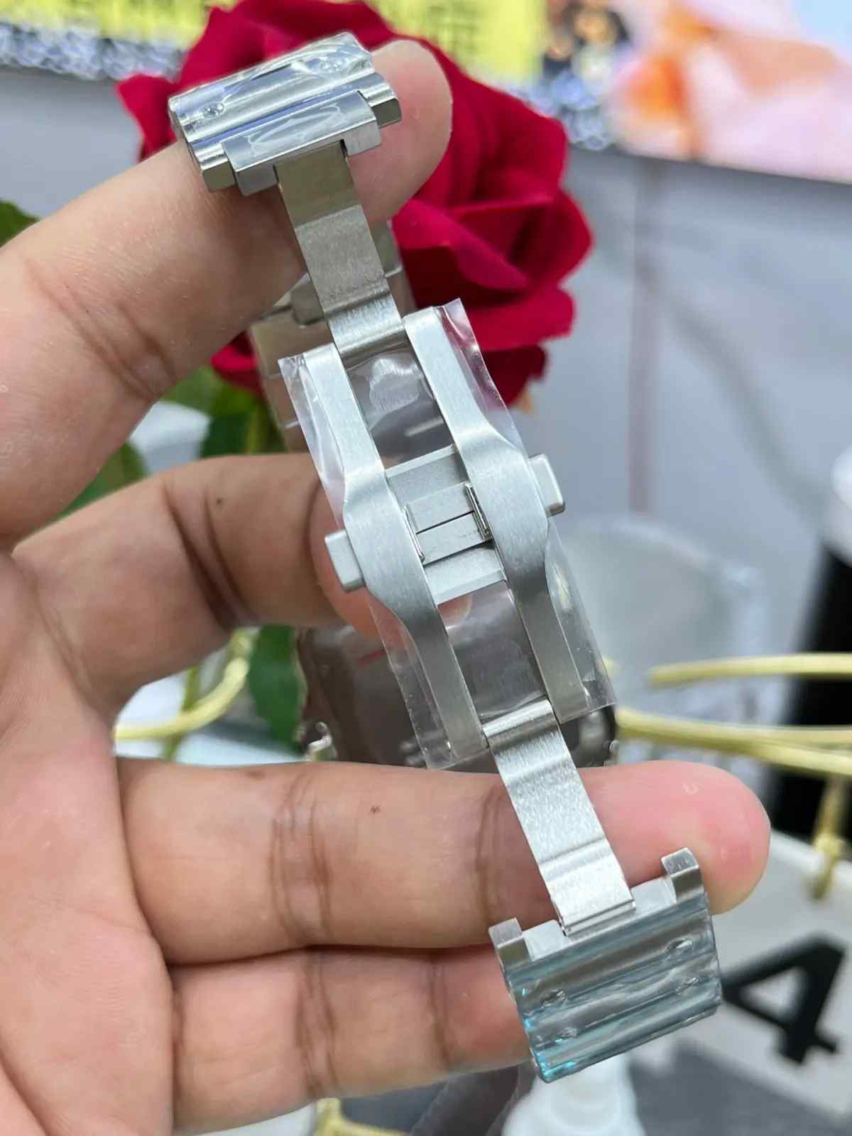 BV厂卡地亚山度士绿面WSSA0061仿真度怎么样？跟正品有差距吗？ | 奈斯探表