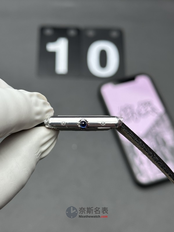 AF厂卡地亚tank复刻表跟正品有差距吗、值不值入手？ | 奈斯探表