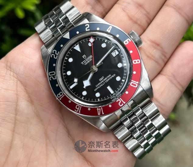 帝舵手表表蒙破裂怎么办？教你一招轻松修复，让爱表重现光彩！ | 奈斯探表