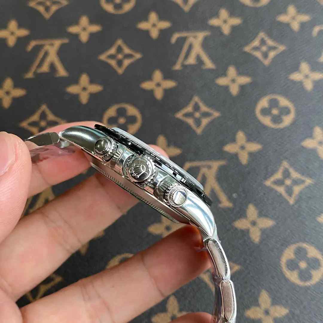 C厂劳力士熊猫迪做得好不好？4130机芯实拍对比讲解 | 奈斯探表