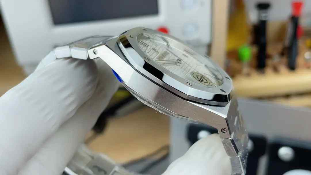 APS厂爱彼15500复刻表V3版本值得入手吗？（深度评测升级点） | 奈斯探表