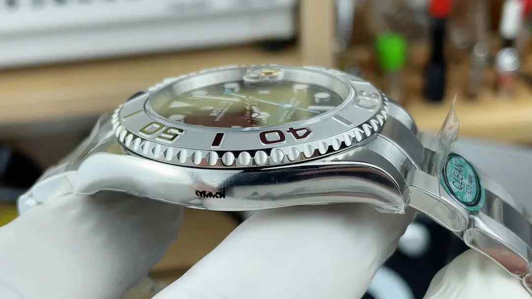 C厂劳力士灰游艇3235机芯复刻表能不能以假乱真、3235一体机机芯详解！ | 奈斯探表