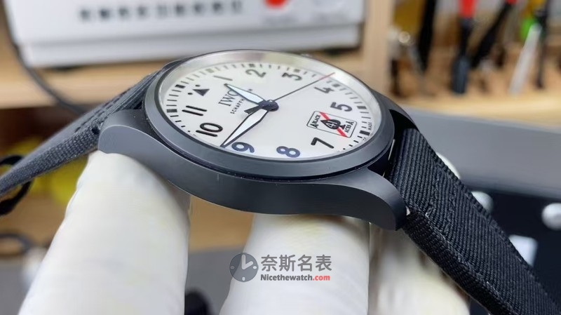 M+厂推出马克飞行员系列黑桃A特别款做得好吗？哪里可以买到？ | 奈斯探表