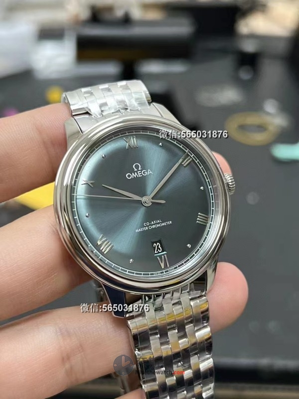 VS厂新品第三代蝶飞轨道系列评测：棕绿色正装腕表，精致细节值得入手！ | 奈斯探表