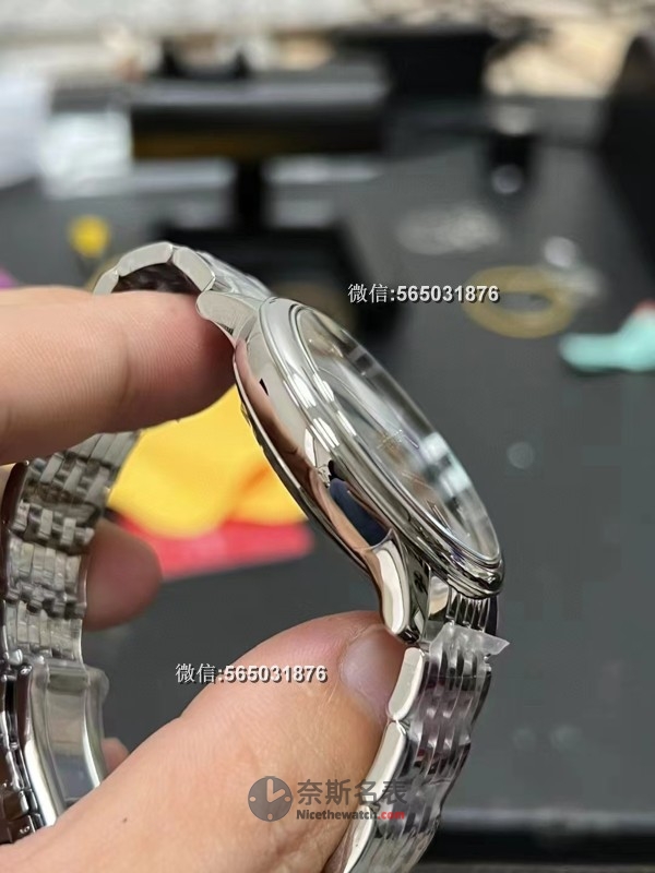 VS厂新品第三代蝶飞轨道系列评测：棕绿色正装腕表，精致细节值得入手！ | 奈斯探表