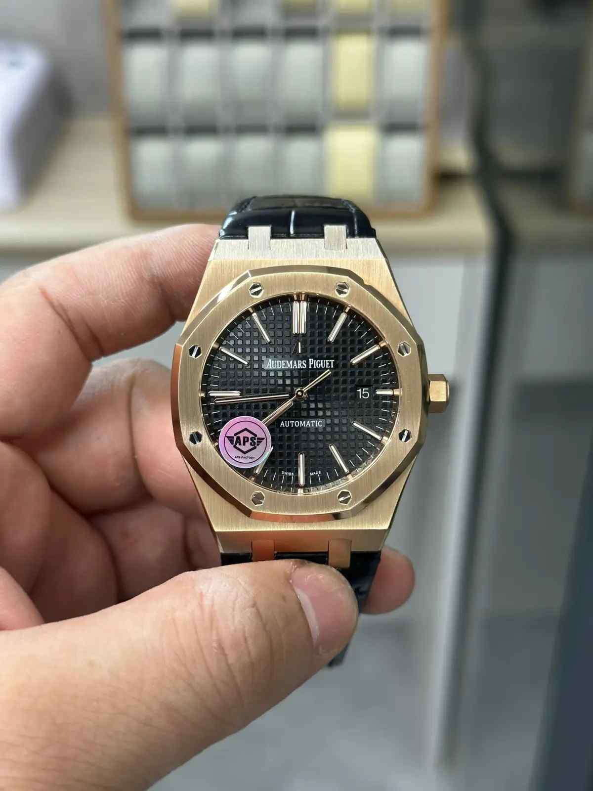 防坑指南！APS厂爱彼15400配重V2版深度测评，重量跟正品差别大吗？ | 奈斯探表