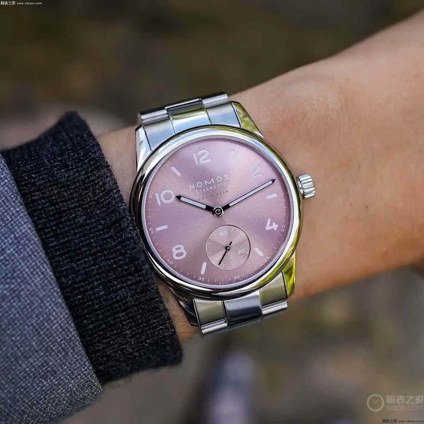 Nomos Club Sport系列新增34毫米款，小巧精致色彩缤纷 | 奈斯探表