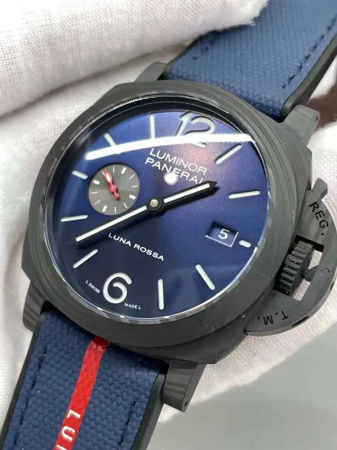 VS厂沛纳海PAM01529复刻表深度评测：精湛工艺，P9000机芯稳定吗？ | 奈斯探表