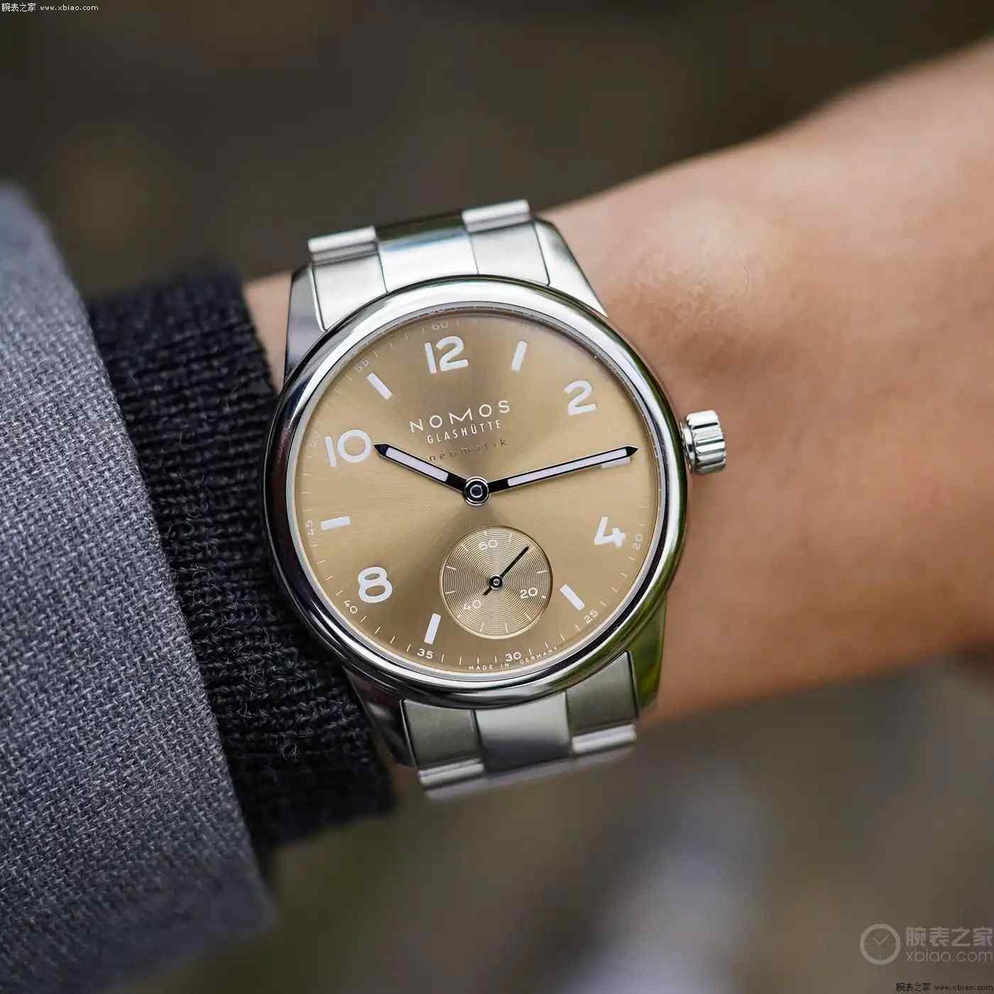 Nomos Club Sport系列新增34毫米款，小巧精致色彩缤纷 | 奈斯探表