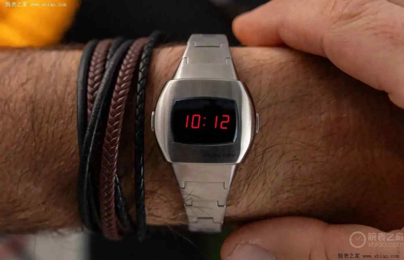 2024复古数显石英表盛宴：GP芝柏、汉密尔顿经典再现 | 奈斯探表