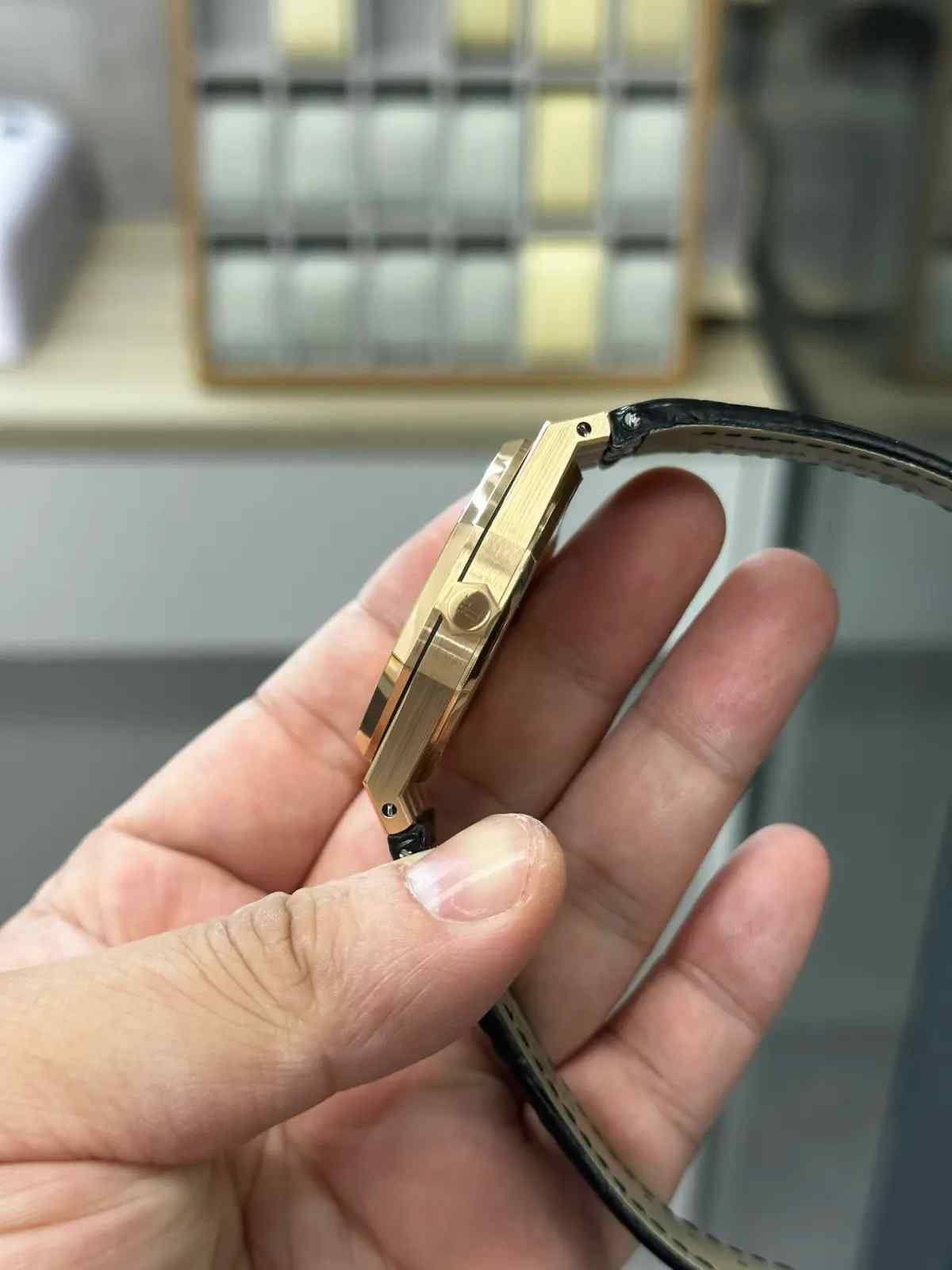 防坑指南！APS厂爱彼15400配重V2版深度测评，重量跟正品差别大吗？ | 奈斯探表