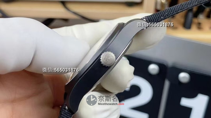 M+厂万国黑桃A王牌飞行员V2升级版评测：细节升级，完美复刻！ | 奈斯探表