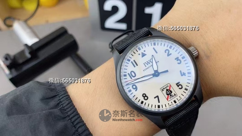 M+厂万国黑桃A王牌飞行员V2升级版评测：细节升级，完美复刻！ | 奈斯探表