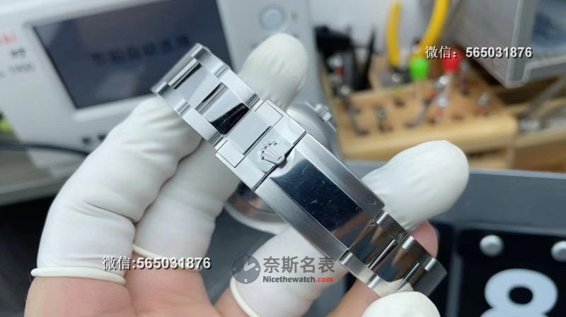 C厂劳力士灰游艇M126622全面升级测评：机芯储能70小时续航，细节还原度巨高！ | 奈斯探表