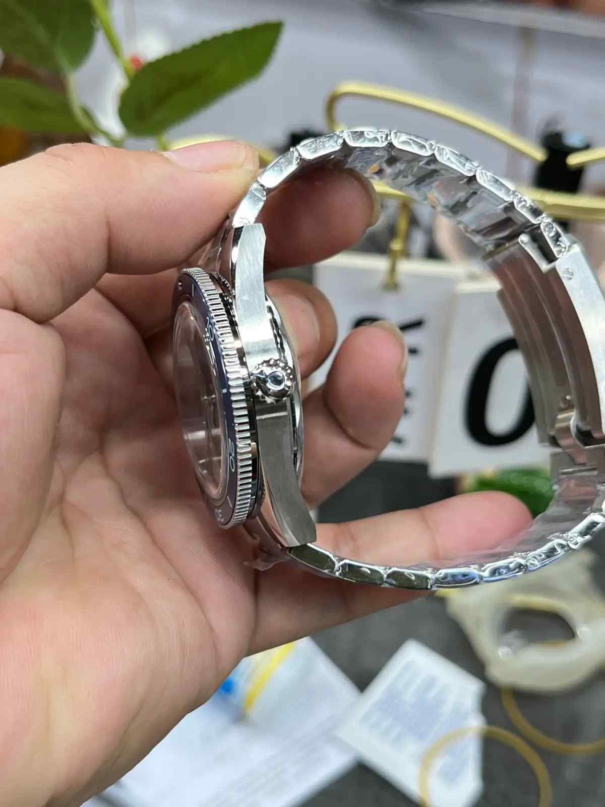 海马300幽灵党渐变蓝，VS厂复刻表值不值得入手？ | 奈斯探表