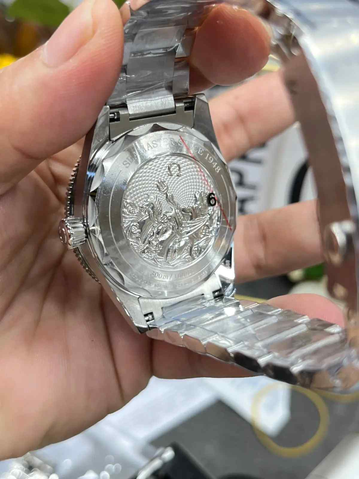 海马300幽灵党渐变蓝，VS厂复刻表值不值得入手？ | 奈斯探表