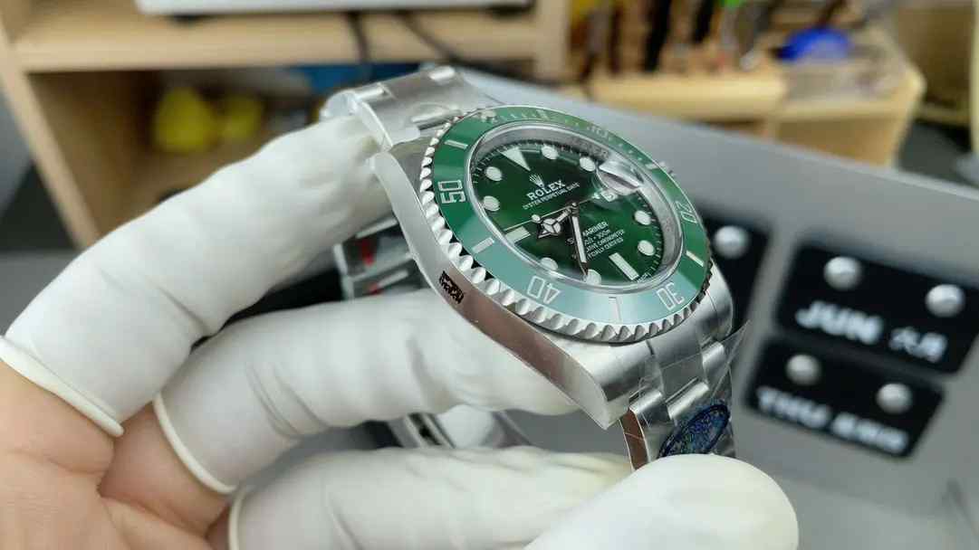 绿水鬼复刻表哪家强？C厂绿水鬼丹东3135机芯告诉你！(C厂绿水鬼鉴定) | 奈斯探表