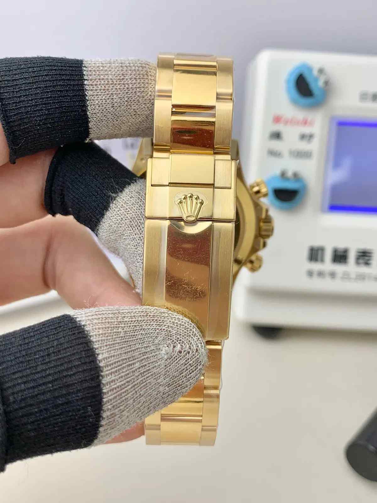 绿金迪入手攻略！C厂VS厂，你选哪个？（避坑指南） | 奈斯探表