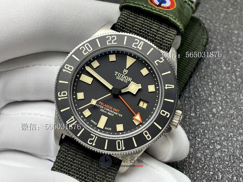 飞行员与潜水员的专属腕表：M+领潜FXD祖鲁时间评测！ | 奈斯探表