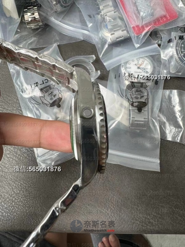 玩表不迷路！C厂126600单红鬼王全面解析与选购指南 | 奈斯探表