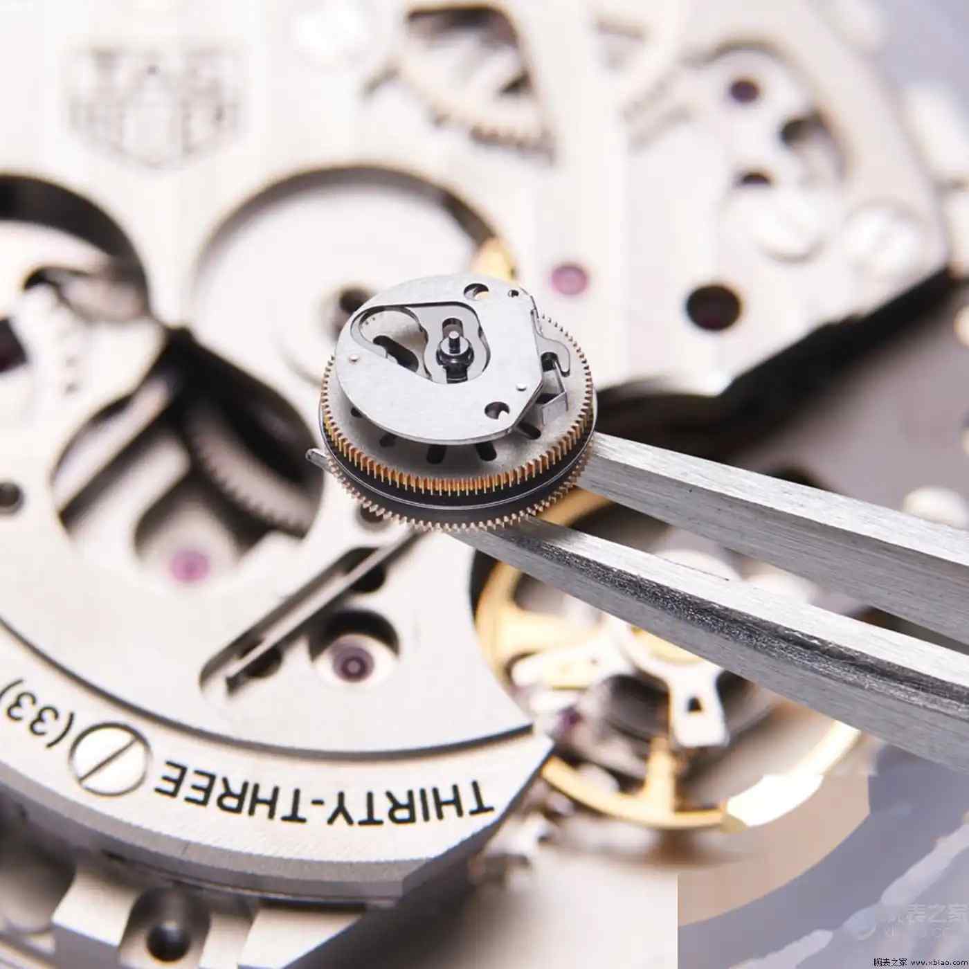 26万就能拥有瑞士高端陀飞轮？泰格豪雅卡莱拉了解一下！ | 奈斯探表