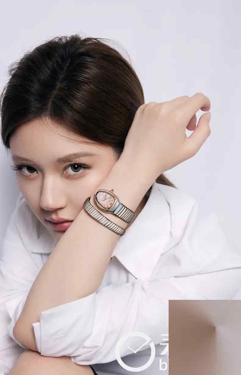 赵露思同款！宝格丽灵蛇腕表演绎优雅与自然的艺术共鸣 | 奈斯探表