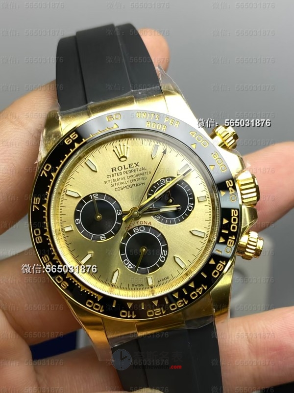 细节控必看！C厂与VS厂余文乐金胶迪谁更值得入手？ | 奈斯探表