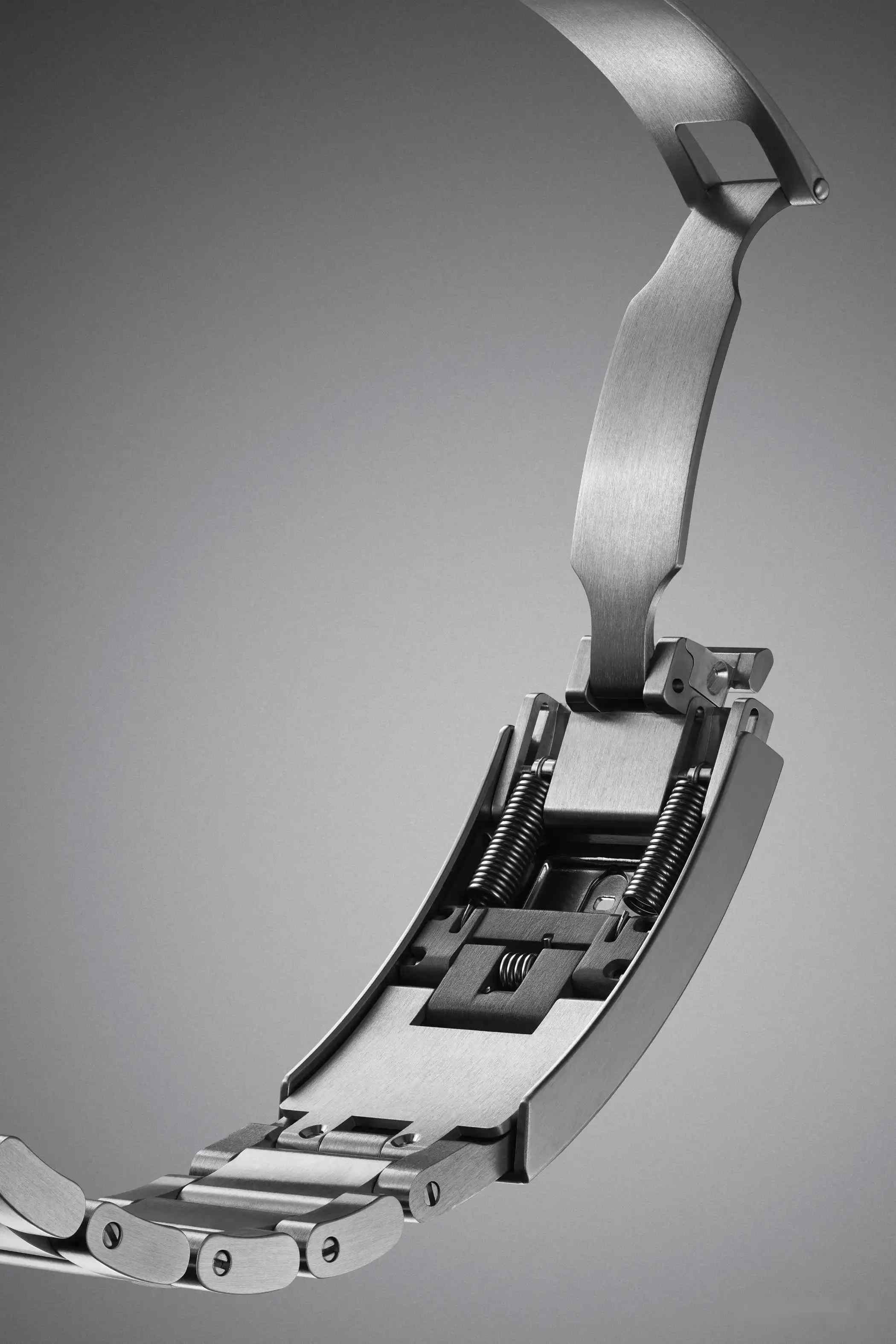 深海王者！帝舵领潜极致型腕表，挑战1,000米极限深度 | 奈斯探表