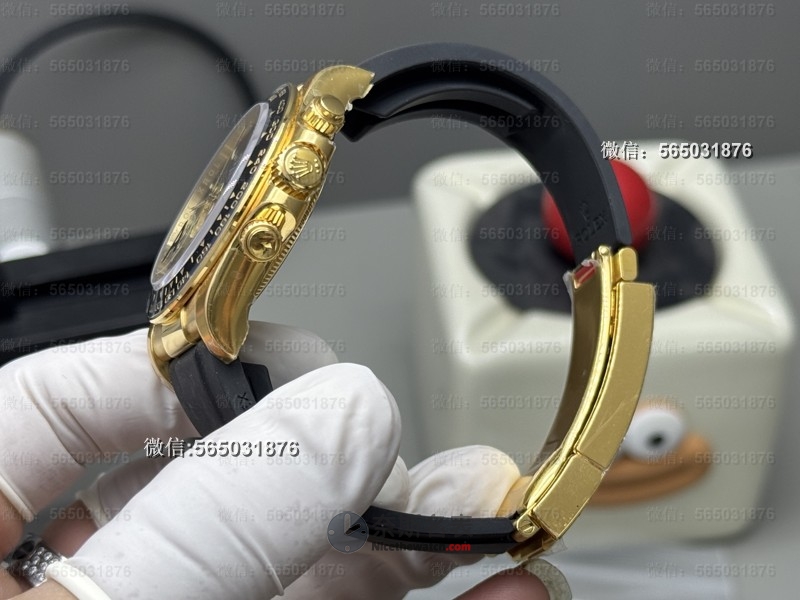 克重137克+丹东4131机芯！VS厂迪通拿小怪兽值不值得入手？ | 奈斯探表