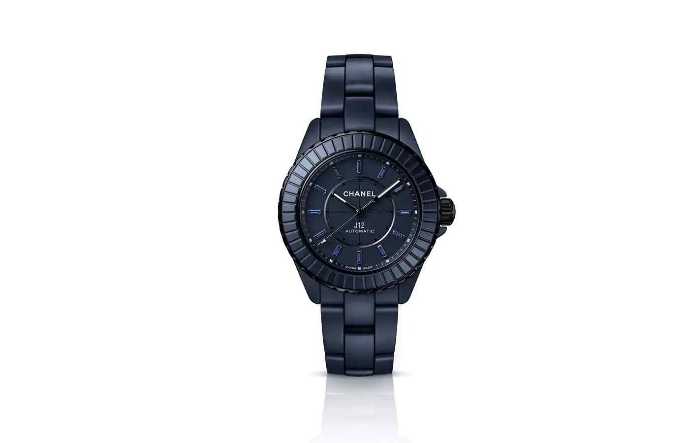 比‘水鬼’更高级？香奈儿J12 Bleu蓝陶瓷表链+12.1机芯，6万价位吊打万国欧米茄！ | 奈斯探表