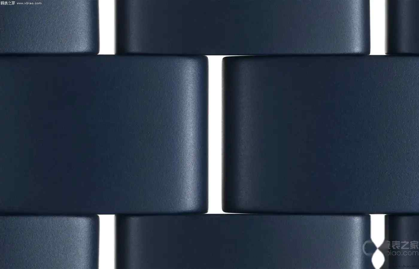 比‘水鬼’更高级？香奈儿J12 Bleu蓝陶瓷表链+12.1机芯，6万价位吊打万国欧米茄！ | 奈斯探表