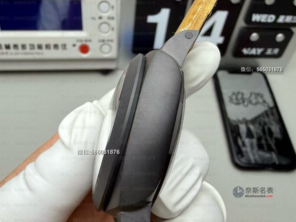 复刻表也内卷？VS厂沛纳海441黑陶瓷腕表，黑陶瓷质感太惊艳了！ | 奈斯探表