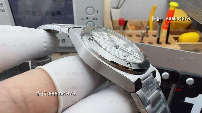 万国万元表平替首??！V7厂工程师复刻实测，细节还原度惊人 | 奈斯探表