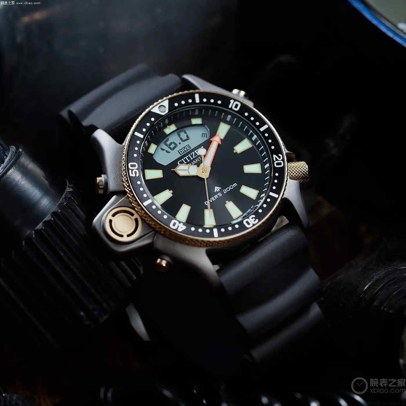 潜水表迷必抢！西铁城40周年纪念款，ISO认证+2年续航太能打 | 奈斯探表