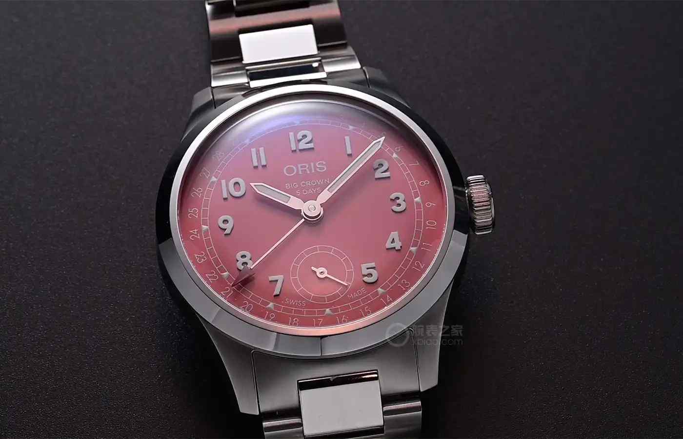 5天动储+10年保修！豪利时新款复古表，这个配色美到犯规！ | 奈斯探表