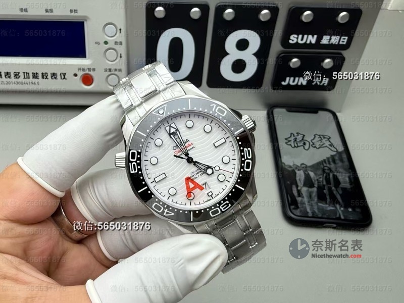 VS厂欧米茄海马300 V4版深度评测：丹东8800一体机芯带来哪些革命性升级？ | 奈斯探表