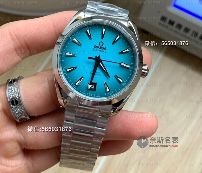 买表就买特别款！VS厂海马150绿松石评测，每个角度颜色都不一样！ | 奈斯探表