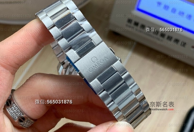 买表就买特别款！VS厂海马150绿松石评测，每个角度颜色都不一样！ | 奈斯探表