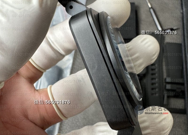 M+厂放大招！柏莱士BR-03太空陶瓷来袭，宇宙字面太惊艳 | 奈斯探表