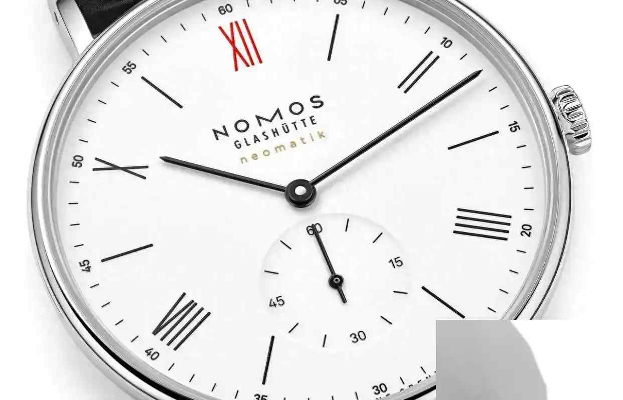 NOMOS红12腕表震撼上新！致敬无国界医生的德式极简美学，限量款抢疯！ | 奈斯探表