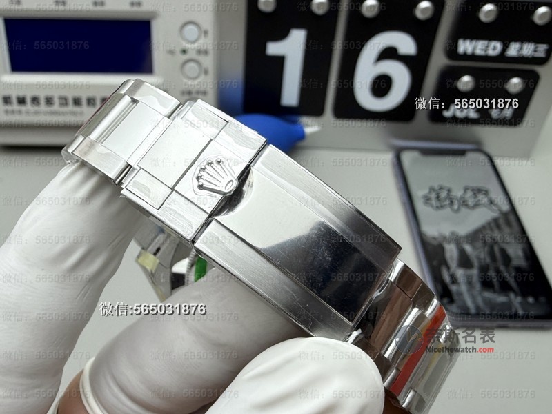 VS厂2025水泥灰迪通拿终极评测：重金属表壳+4131机芯，这次复刻太疯狂！ | 奈斯探表