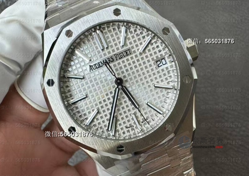 【深度测评】TOP厂爱彼15510复刻表：万元级复刻表的天花板之争？ | 奈斯探表