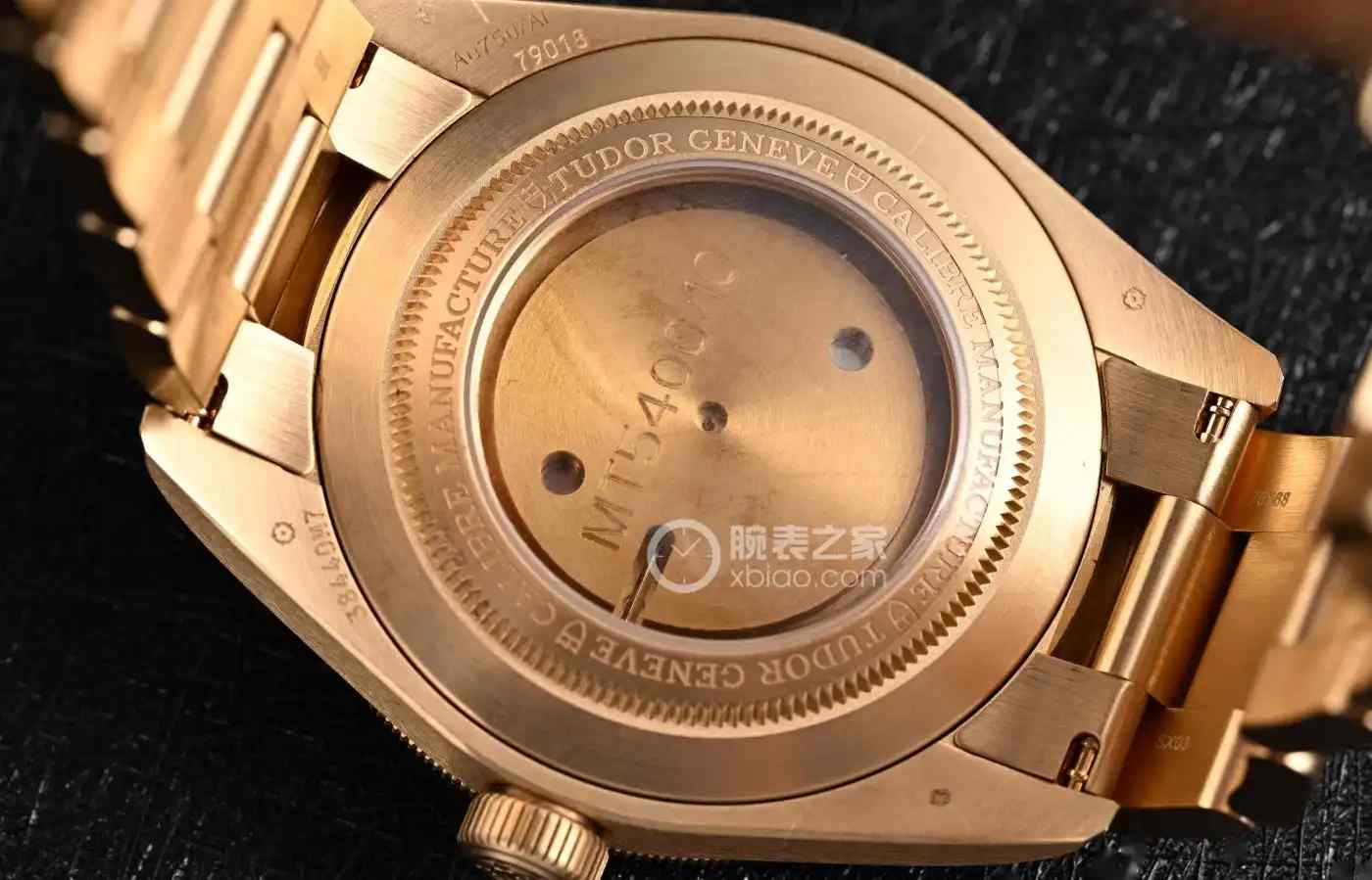 26万帝舵金表震撼表圈！全18K金碧湾1958型潜水表，劳力士再无“平替” | 奈斯探表