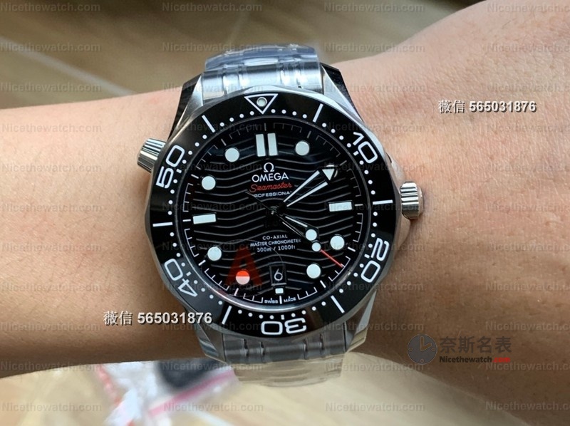 VS厂海马300V4版太狠了！一体8800机芯+双表带配置，稳定性直接封神！ | 奈斯探表