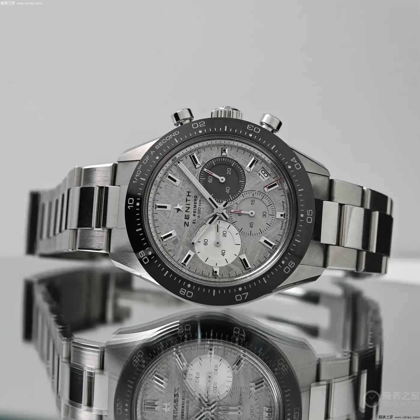 真力时陨石表面震撼来袭！Chronomaster Sport限量款，每只花纹都独一无二 | 奈斯探表