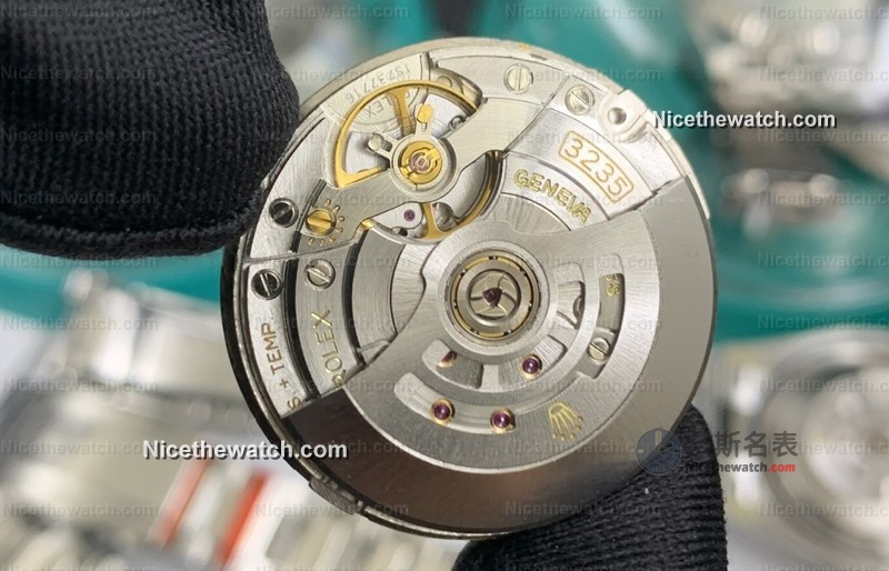 不想花10万买绿水鬼？这款VS厂3235机芯绿水鬼做工惊艳，机芯稳如老狗！ | 奈斯探表